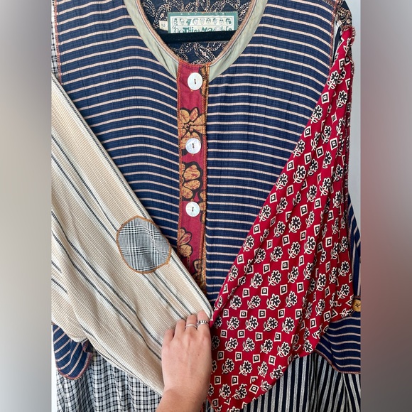 Nothing Matches patchwork tunic “size 2” - Picture 5 of 6
